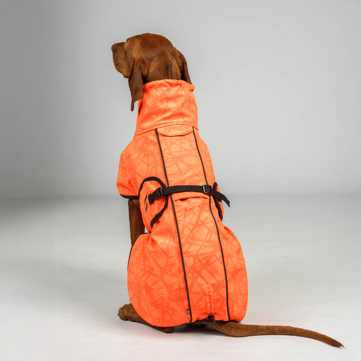 BARK Softshell Hondenjas, Hoog aangezette staart