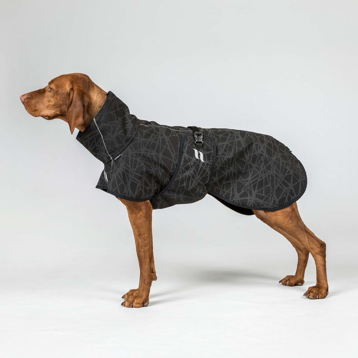 BARK Softshell Hondenjas, Hoog aangezette staart