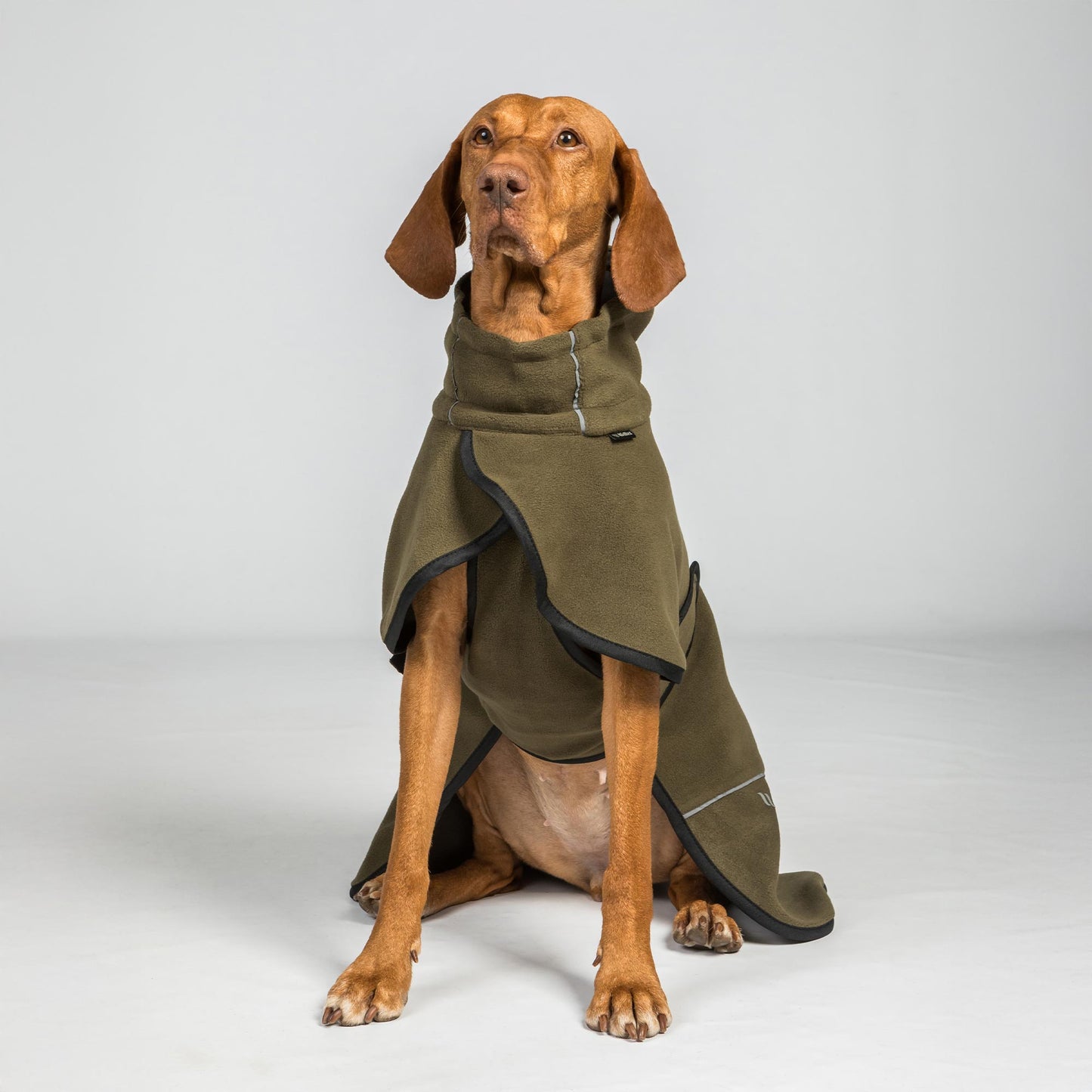 BAY Fleece Hondenjas, Hoog aangezette staart
