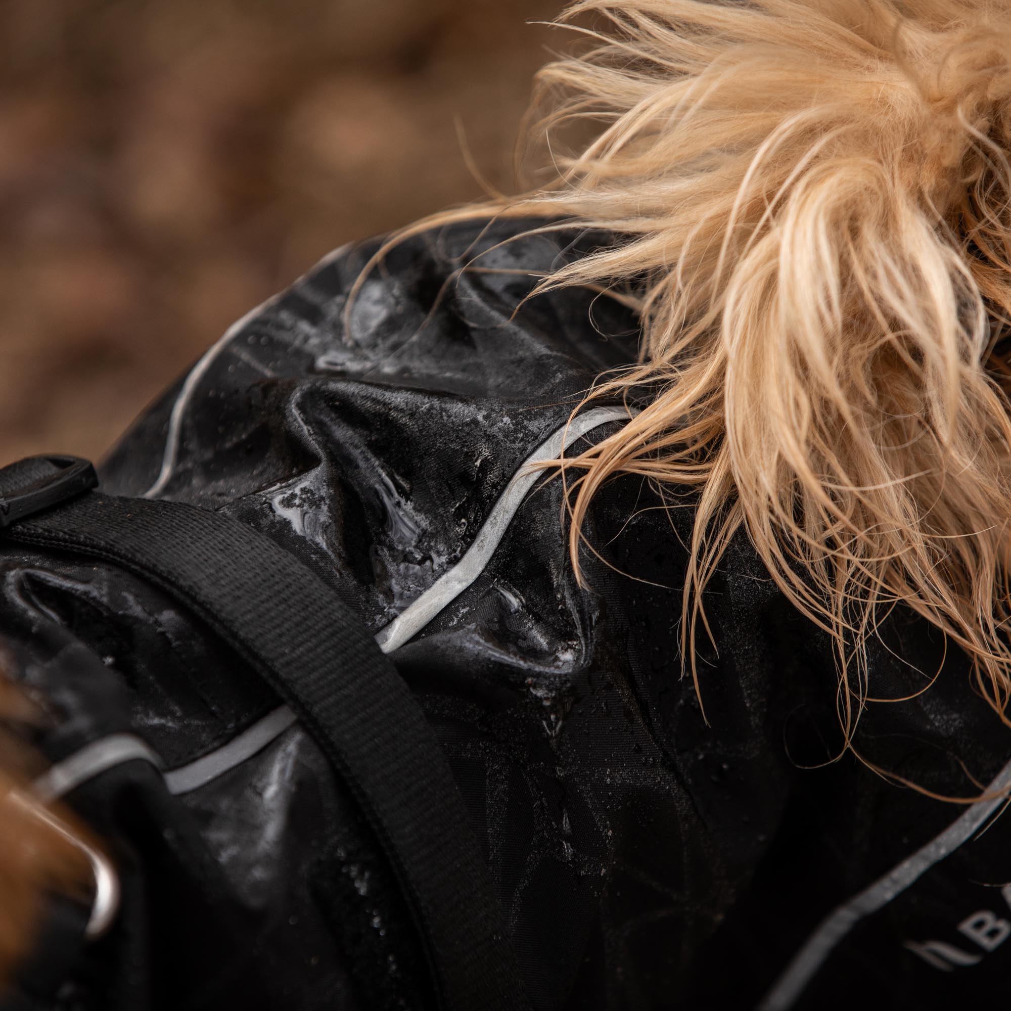 BAY Regendeken voor Honden, Hoog aangezette staart