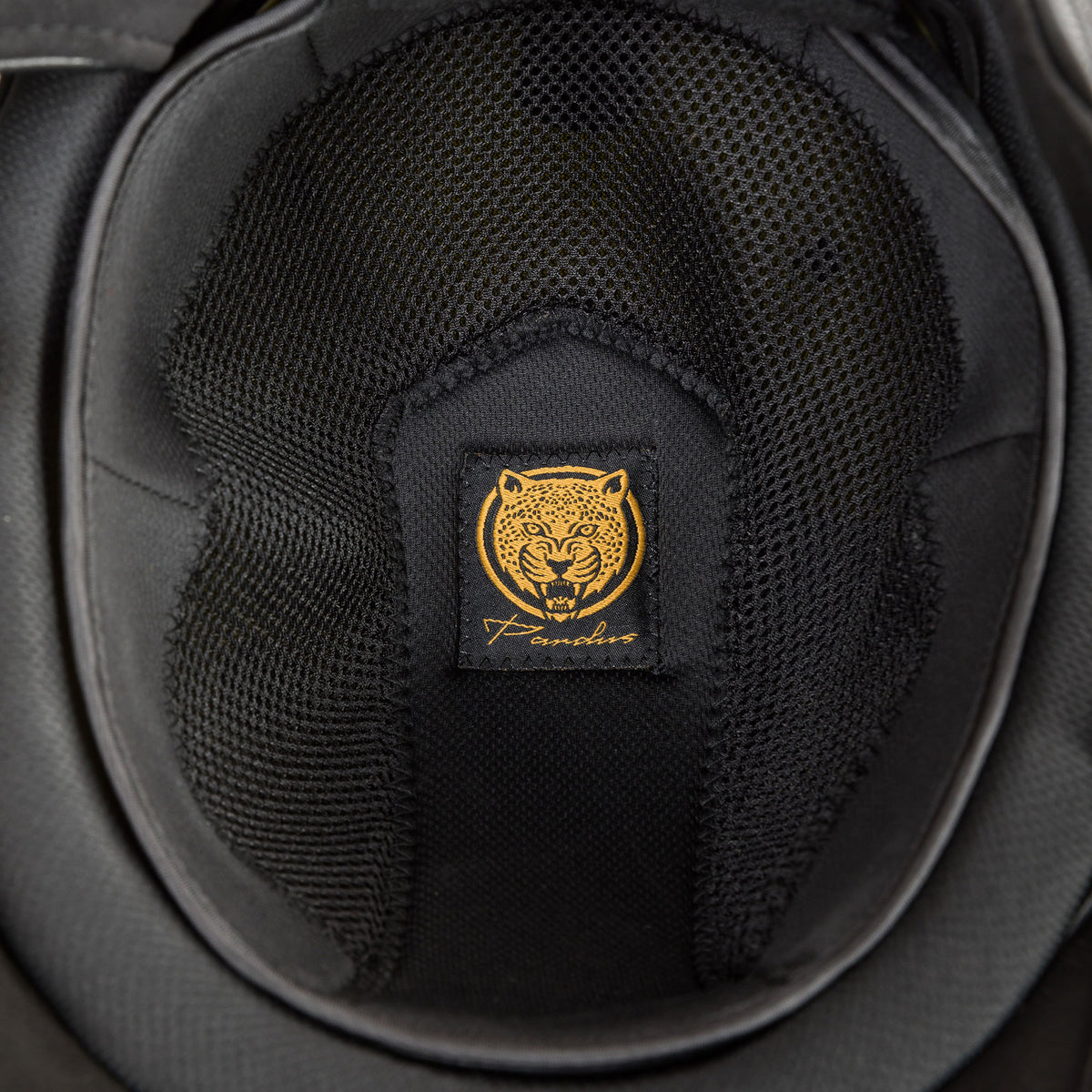 EQ3 "Pardus" Smooth Top with Adjustable Wheel - Black Sand