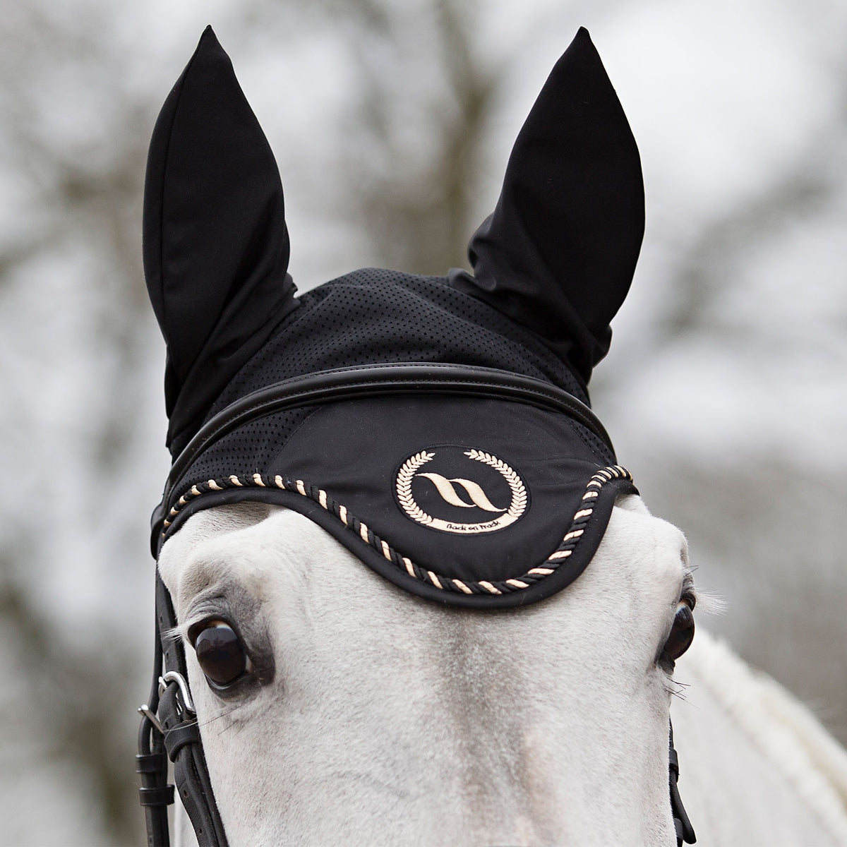 Horse Bonnet Taye, Svart Full - Back on Track Sverige (5300130480283)
